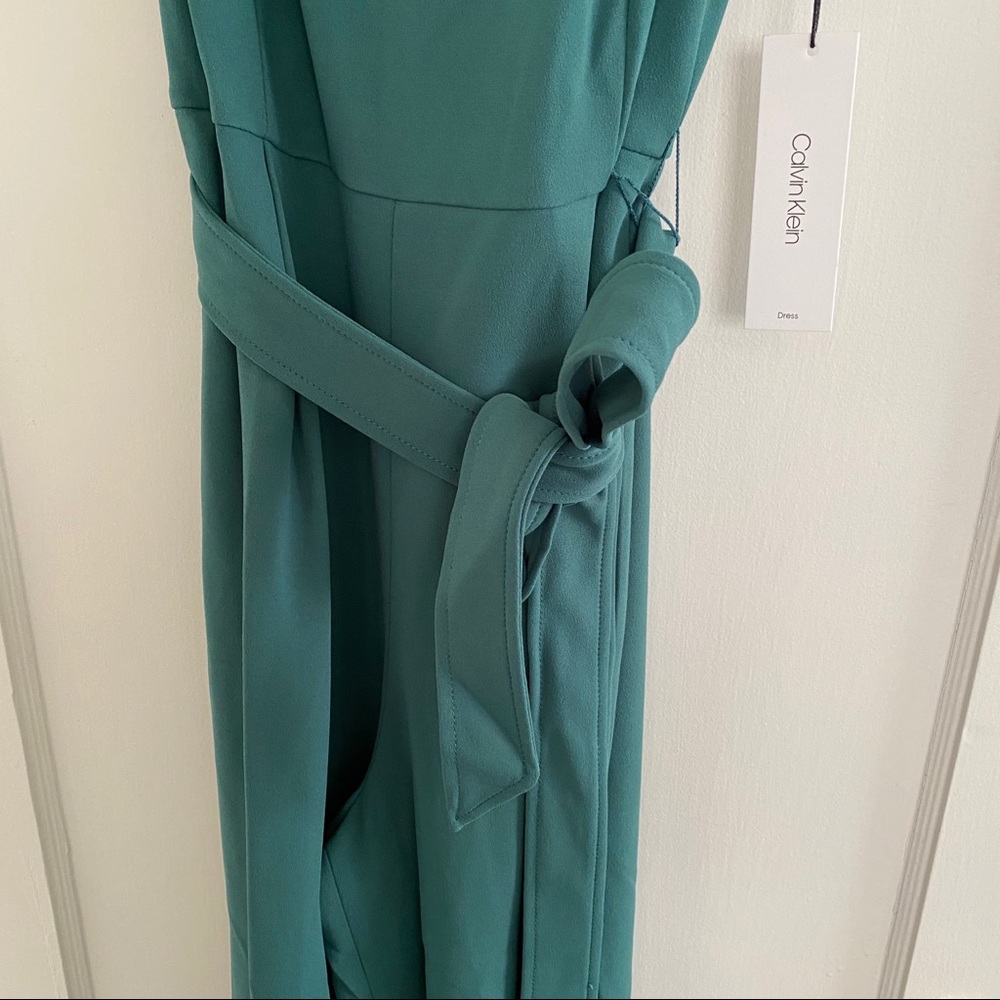 Calvin Klein Teal V-Neck Sleeveless Jumpsuit with Tie Belt - Picture 5 of 12